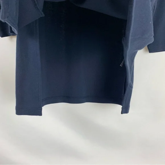 Chico's Women’s Navy 3/4 Sleeve Scoop Neck Tunic Top - Picture 3 of 8